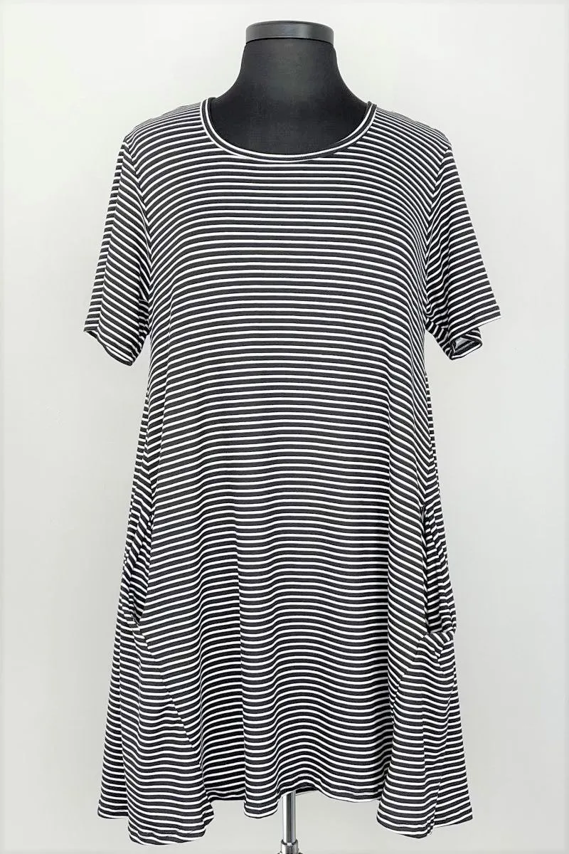 2AM Short Sleeve Patterned Tunic Stripes